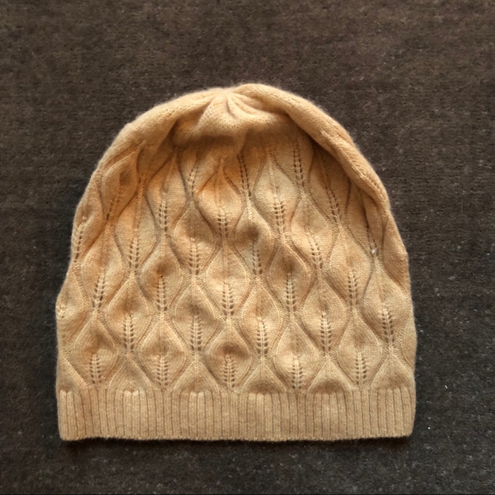 Les Ailes Cashmere Beanie